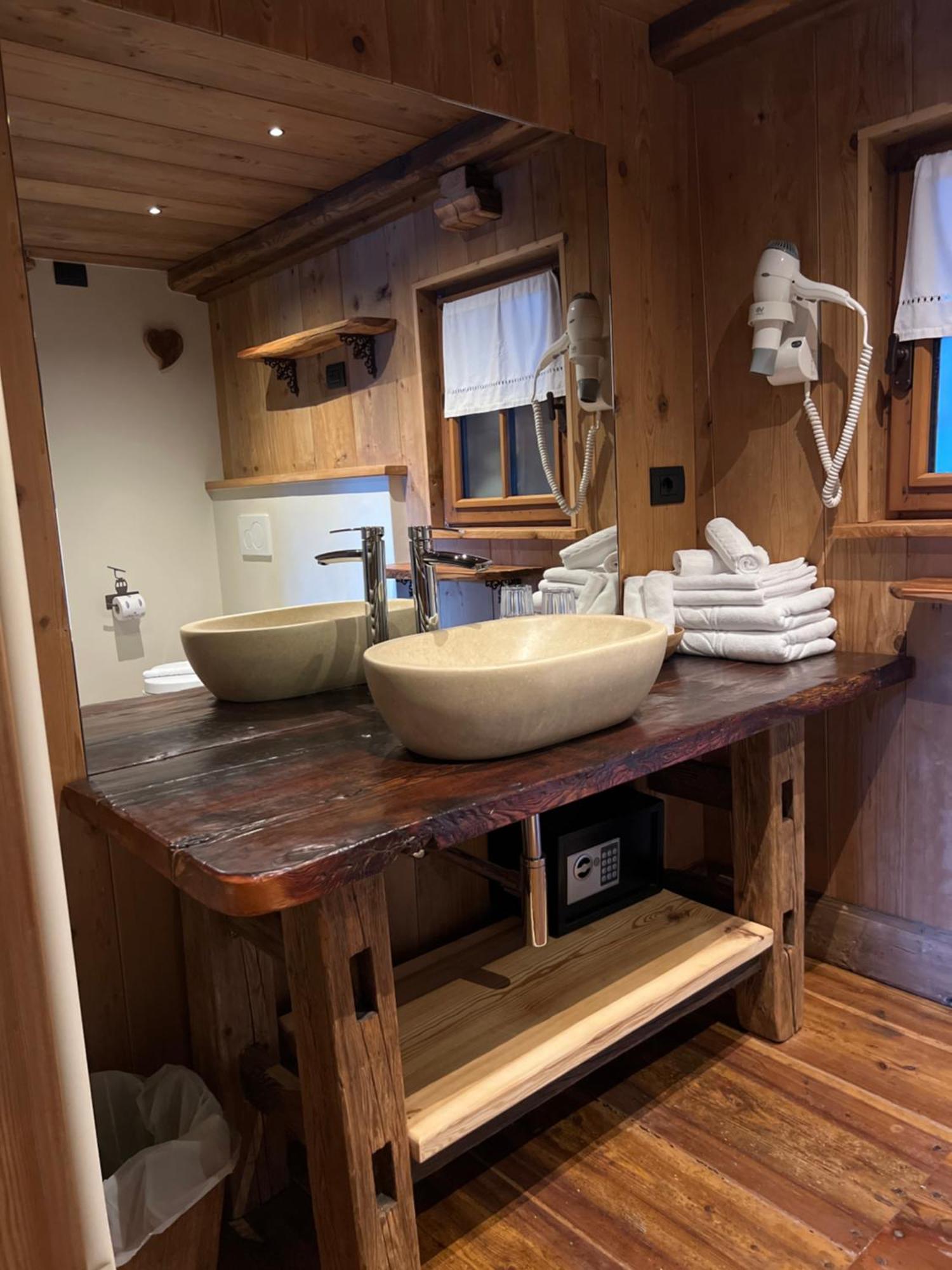 Hotel Wongade Gressoney-la-Trinité Esterno foto